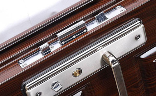 西雙版納換鎖(開鎖換鎖芯公司電話)